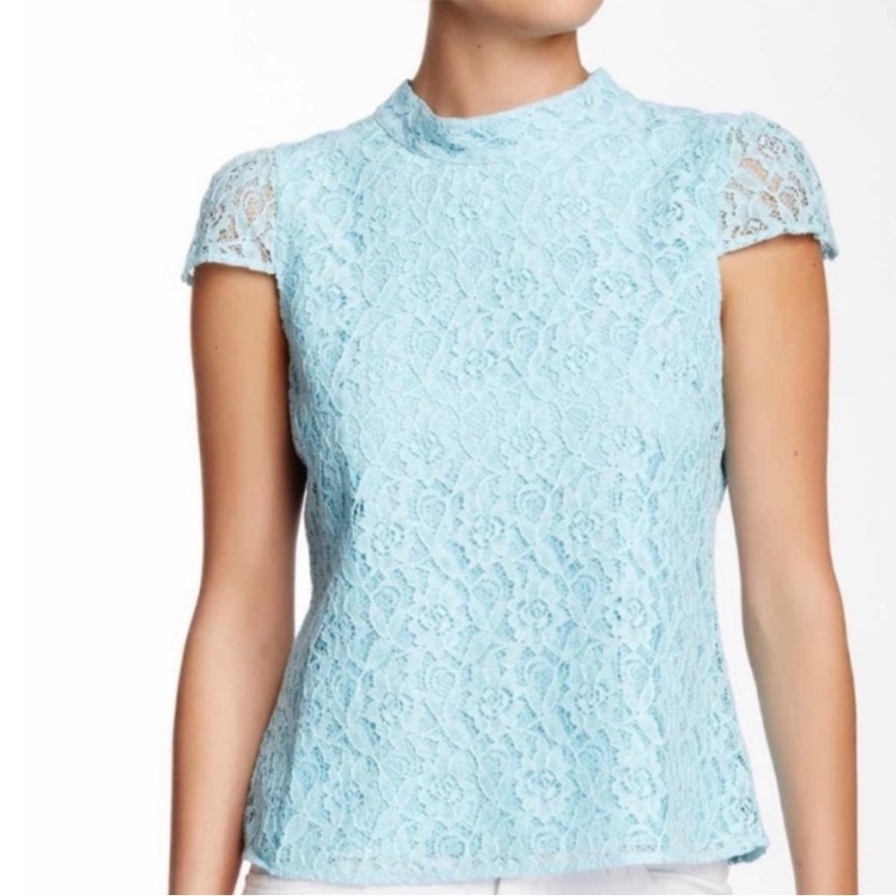 Vertigo Cap Sleeve Floral Lace Blouse sz Medium NWT